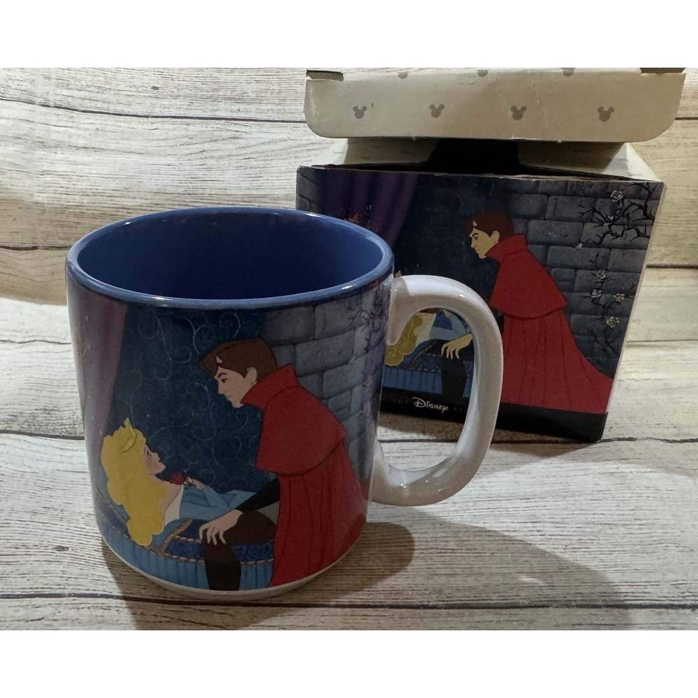 Vintage The Disney Store Sleeping Beauty Coffee Mug Cup with original Box